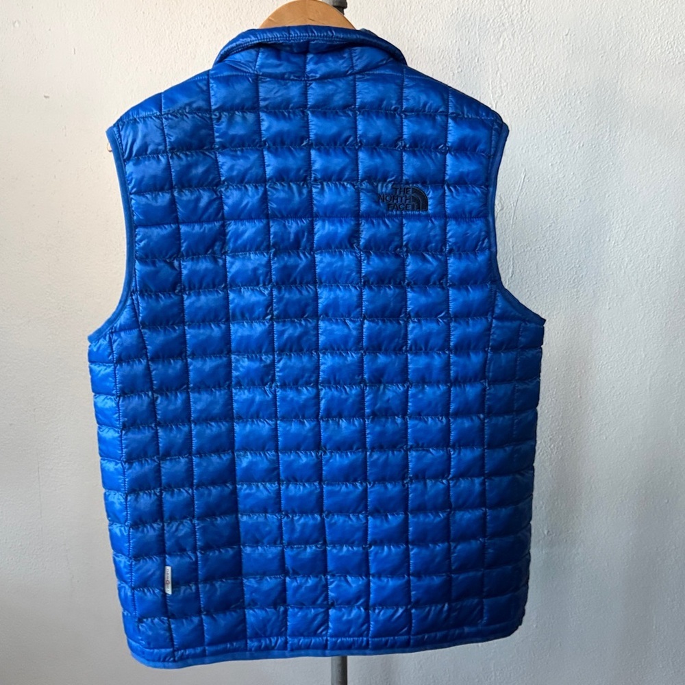 The North Face Men's ThermoBall Insulated Vest Medium - Picture 4 of 4